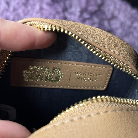 Grogu crossbody bag - Picture 10 of 10